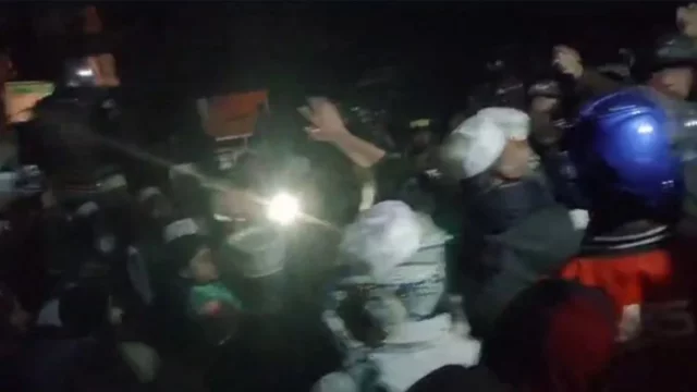 গাজীপুরে বিএনপি-জামায়াত কর্মীদের সংঘর্ষ
