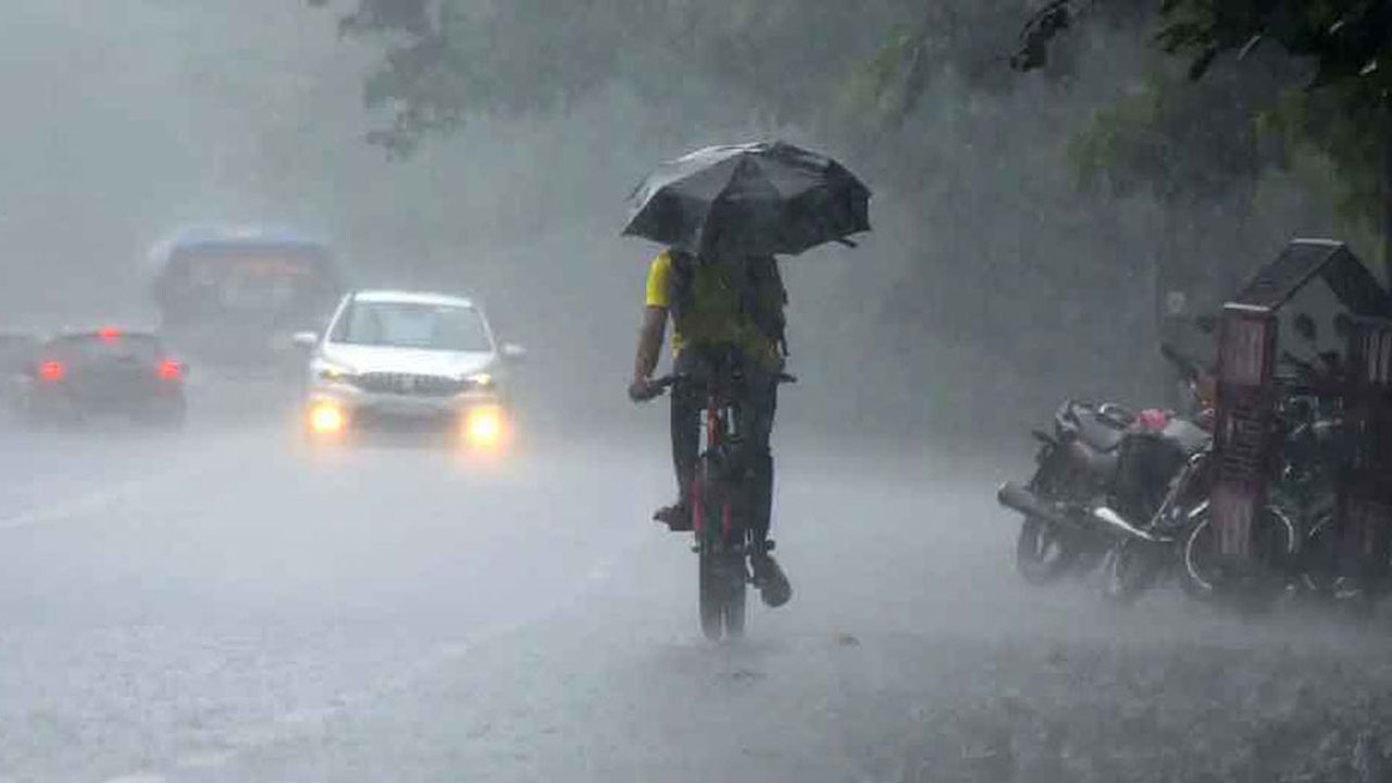 ঢাকাসহ তিন বিভাগে বৃষ্টির আভাস