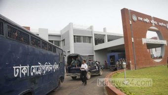 পোস্টাল ব্যালটে ভোট দিয়েছেন কারাবন্দি ২০ সাবেক মন্ত্রী, এমপি, আমলা
