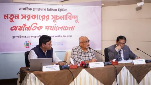 ঋণ পরিস্থিতি নাজুক অবস্থায় রেখে গেছে অন্তর্বর্তী সরকার : ড. দেবপ্রিয়
