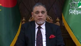 বিজয়ী প্রার্থীদের নামের গেজেটে স্বাক্ষর করেছে ইসি
