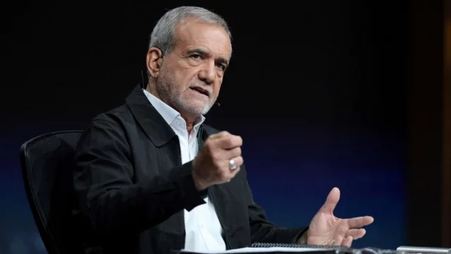 হুমকি ও সন্ত্রাস মোকাবিলায় রণক্ষেত্রে প্রস্তুত ইরান: মাসুদ পেজেশকিয়ান