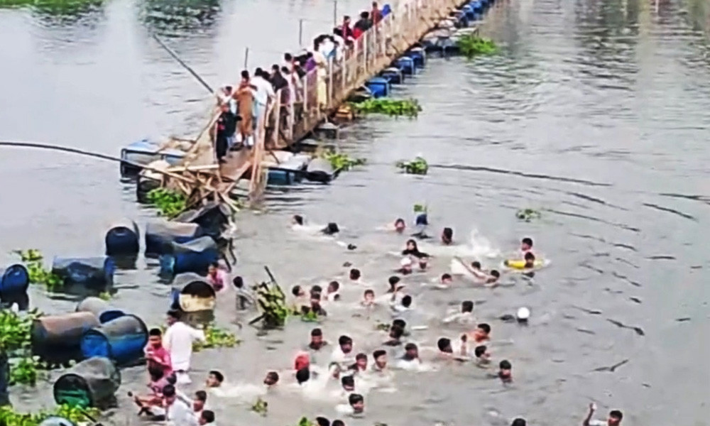Floating Bridge Collapse in Jamalpur Leaves Over 100 in River, 4 Children Dead