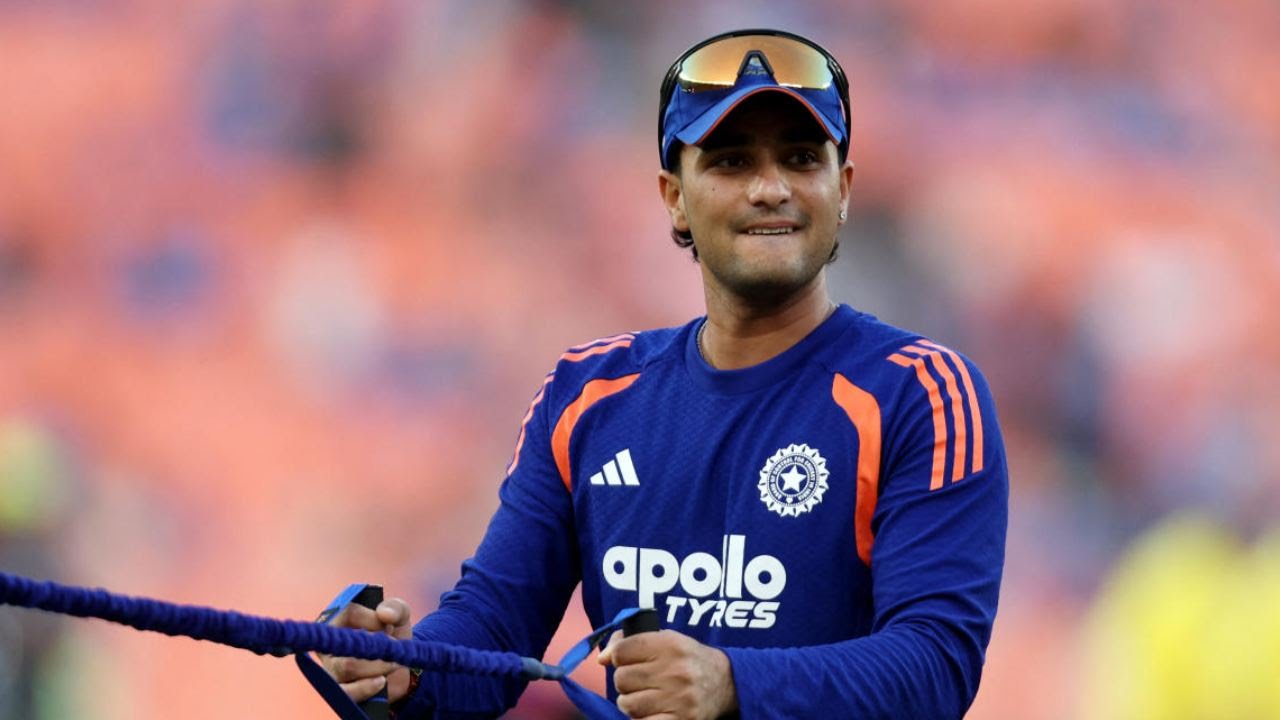 খারাপ সময়ে অভিষেককে সাহস দিয়েছিলেন গৌত্তম গম্ভীর