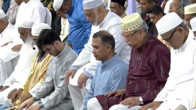 ঈদের প্রধান জামাত অনুষ্ঠিত, অংশ নেন রাষ্ট্রপতি ও প্রধানমন্ত্রী