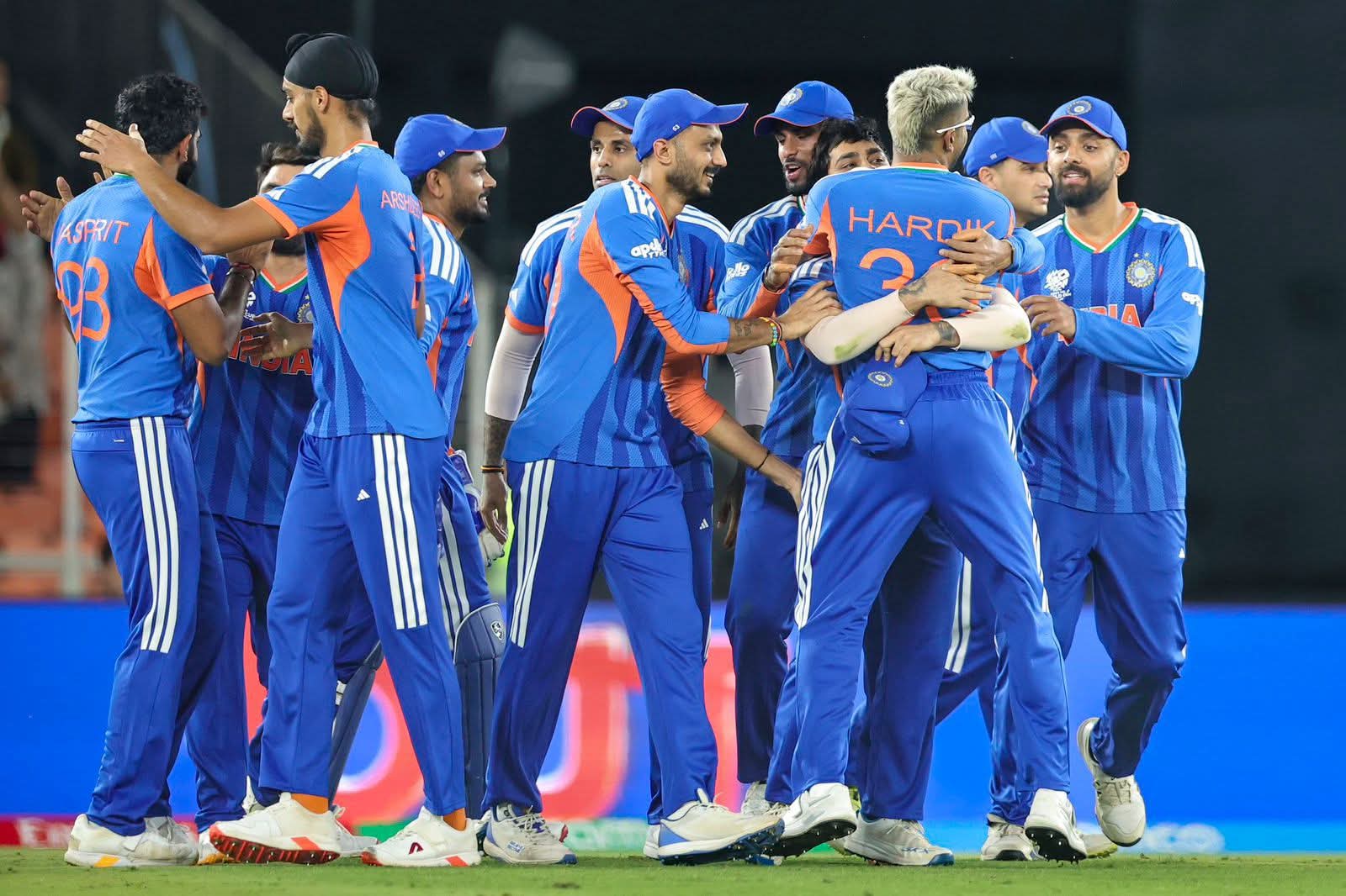 নিউজিল্যান্ডকে গুঁড়িয়ে দিয়ে চ্যাম্পিয়ন ভারত; টি-টোয়েন্টি বিশ্বকাপে তৃতীয় শিরোপা জিতল ভারত