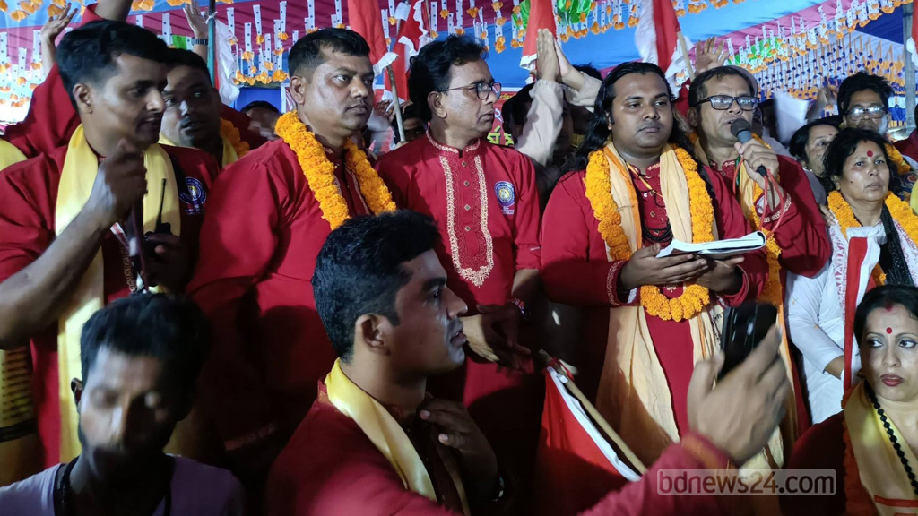 গোপালগঞ্জের ওড়াকান্দিতে লাখো কণ্ঠে ‘শ্রীশ্রী হরি লীলামৃত’ পাঠ