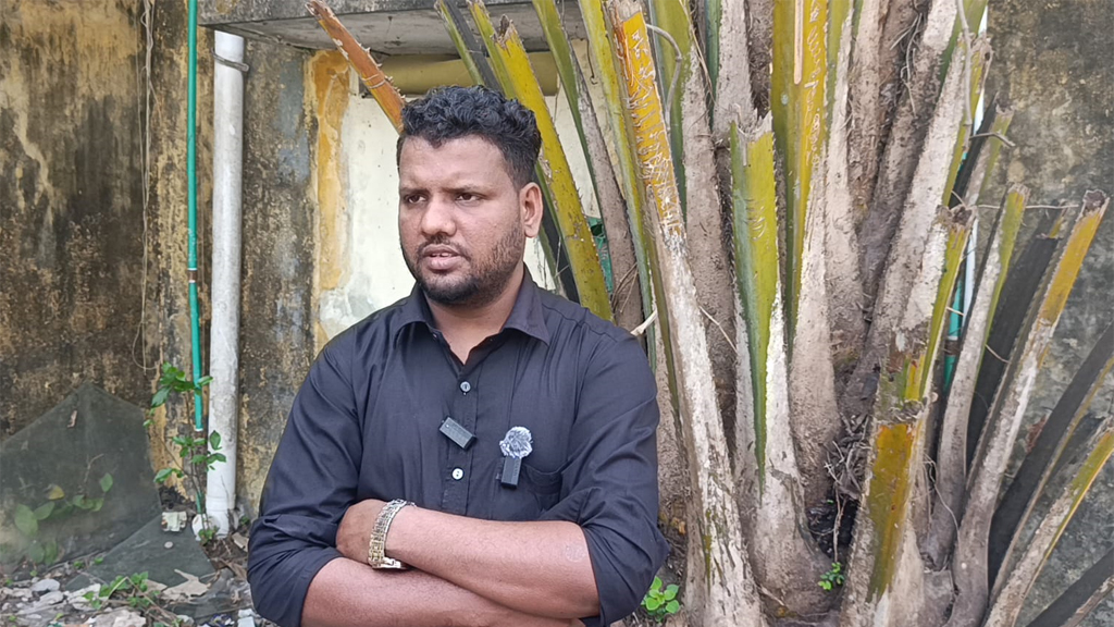 দৌলতদিয়া ফেরি ঘাটে বাস দুর্ঘটনা:খায়রুলের বেঁচে ফেরার রুদ্ধশ্বাস অভিজ্ঞতা