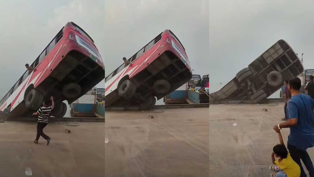 দৌলতদিয়া ফেরি ঘাটে যাত্রী নিয়ে বাস পদ্মায়, হতাহতের শঙ্কা