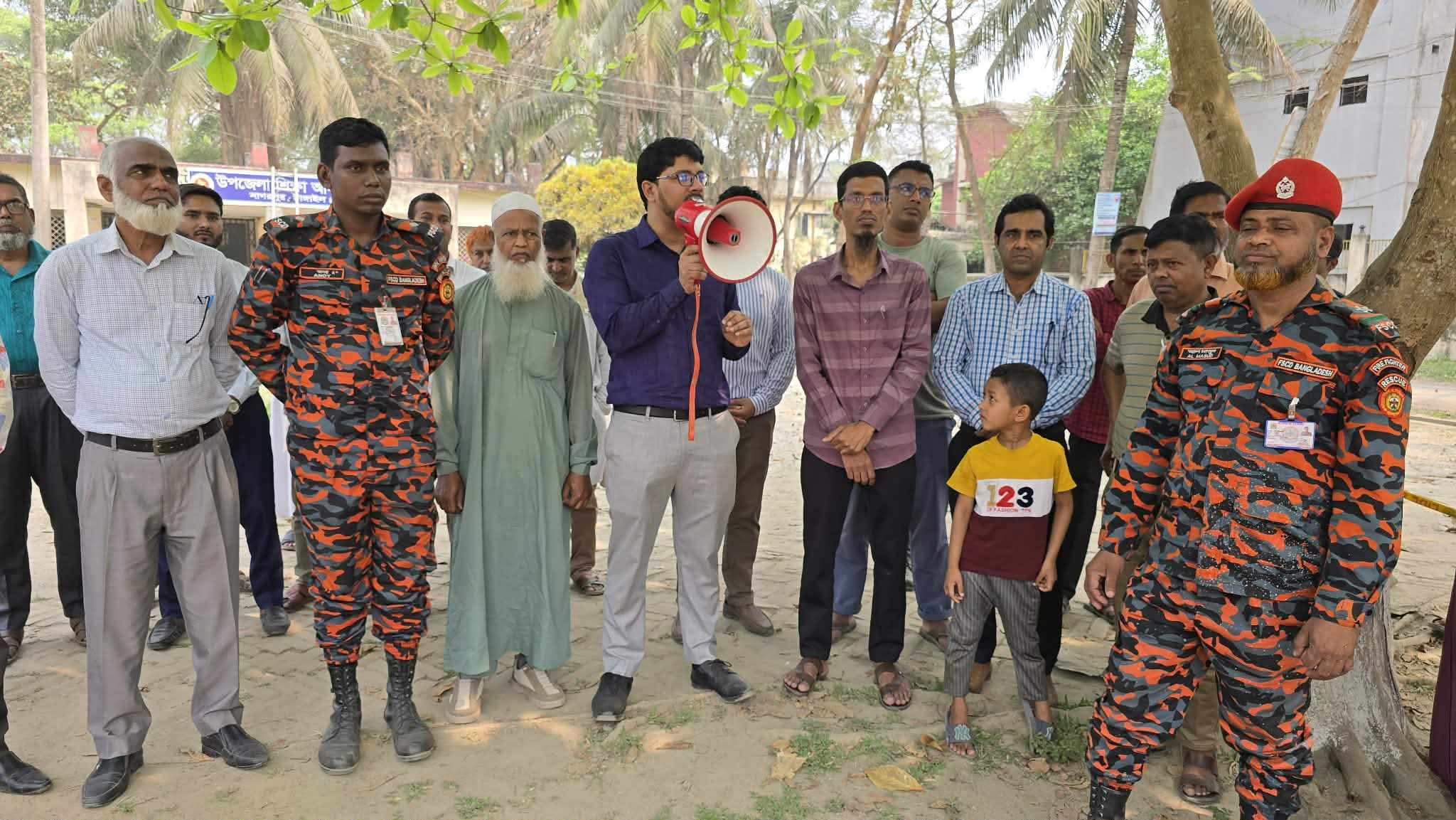 নাগরপুরে জাতীয় দুর্যোগ প্রস্তুতি দিবস উপলক্ষে ভূমিকম্প ও অগ্নিকাণ্ড বিষয়ক মহড়া অনুষ্ঠিত