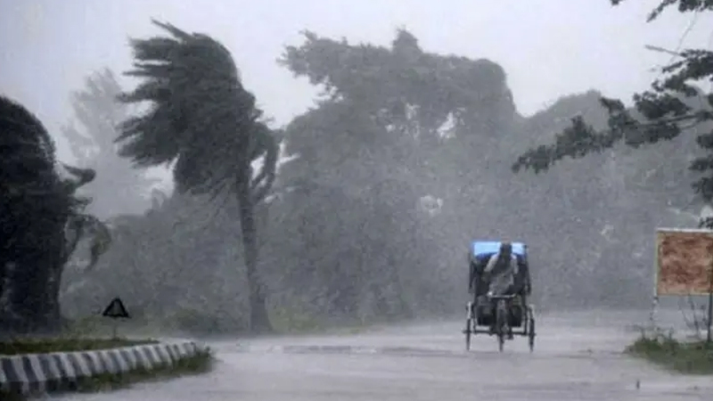 সারাদেশে টানা পাঁচদিন বজ্রসহ বৃষ্টির পূর্বাভাস