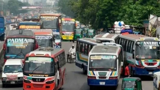 জ্বালানি তেলের দাম বাড়ার পর বাসভাড়া পুনর্নির্ধারণের বৈঠক অনুষ্ঠিত, সিদ্ধান্ত আজ