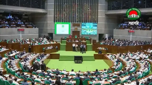 কনটেন্ট ক্রিয়েটর’ পরিচয়ে অনুমতি ছাড়া ভিডিও প্রচার করলে দ্রুত বিচার