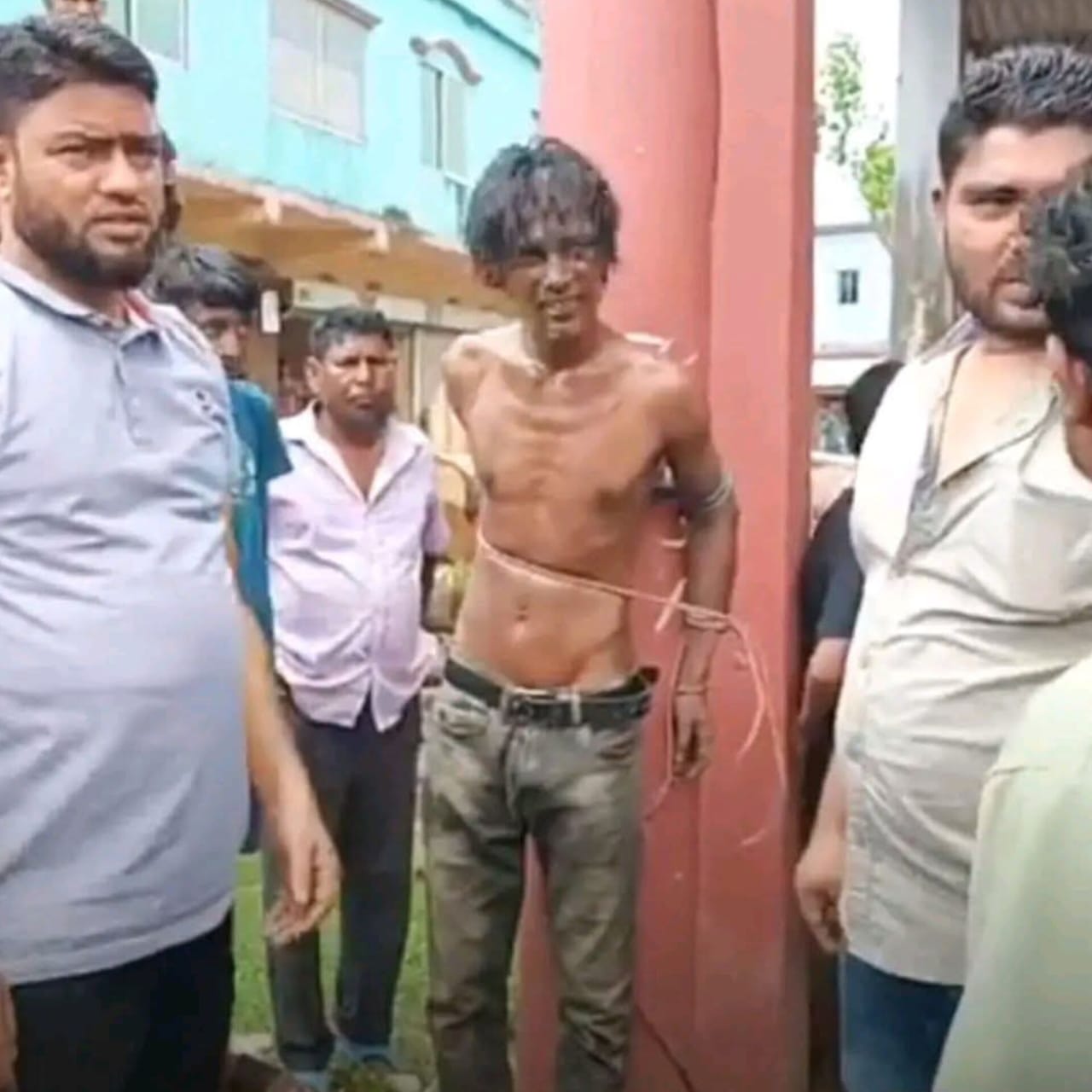 কমলগঞ্জে নেশা করতে দেখে ফেলায় ছুরিঘাতে এক নারী খুন, গুরুত্বর আহত -৩