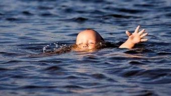 বড়লেখায় পুকুরে ডুবে এক শিশুর মৃত্যু