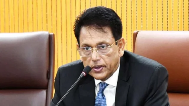 পরীক্ষার সময় কোচিং সেন্টার বন্ধ থাকছে কিনা জানালেন শিক্ষামন্ত্রী