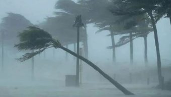 দেশের কয়েকটি অঞ্চলে সকাল ৯টার মধ্যে ৪ অঞ্চলে ৮০ কিমি বেগে ঝড়ের শঙ্কা