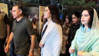 শিশুতোষ নাটক কবি চিতাবাঘ দেখতে সপরিবারে নাটকপাড়ায় প্রধানমন্ত্রী