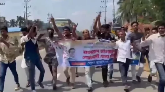 নোয়াখালীতে যুবলীগের ঝটিকা মিছিল