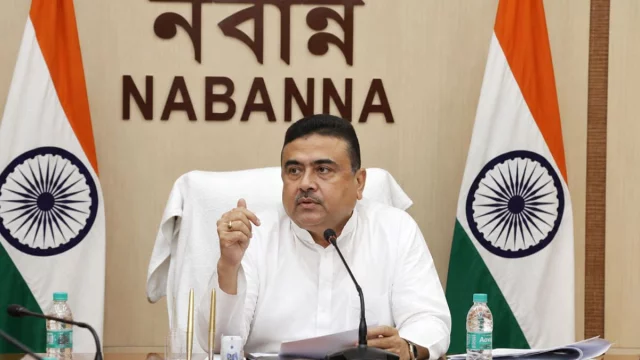 পশ্চিমবঙ্গের স্কুলে ‘বন্দে মাতরম’ গাওয়া বাধ্যতামূলক করলো বিজেপি সরকার