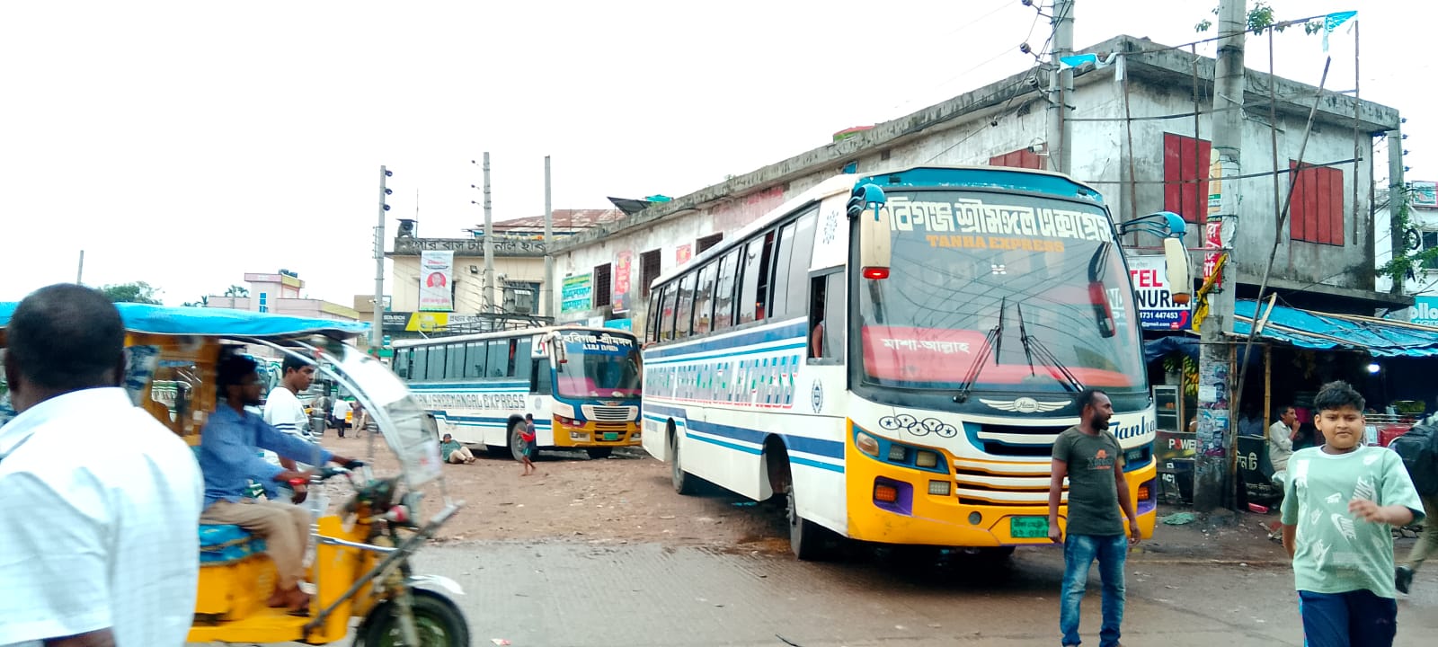 Bus strike withdrawn in Habiganj, services resume on Sylhet highway; Srimangal–Moulvibazar route remains suspended
