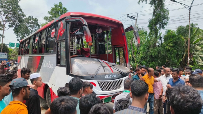Eid Travel Turns Tragic: 7 Killed in Separate Road Crashes in Gopalganj, Faridpur