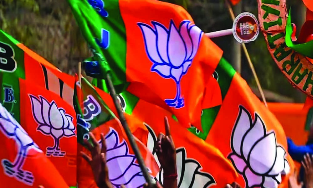 পশ্চিমবঙ্গে সংখ্যাগরিষ্ঠতা অর্জন, সরকার গঠন করছে বিজেপি