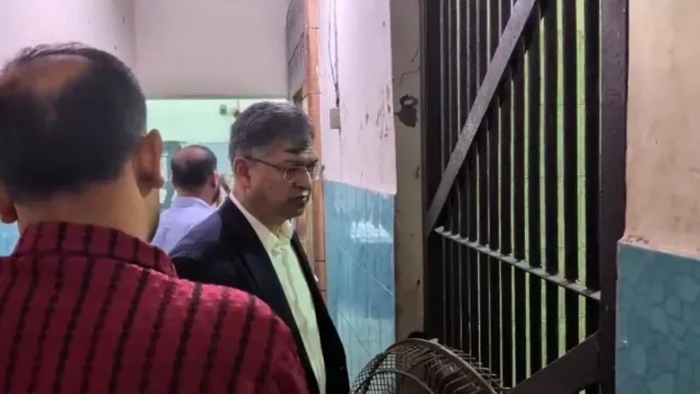 হঠাৎ রমনা থানায় স্বরাষ্ট্রমন্ত্রী