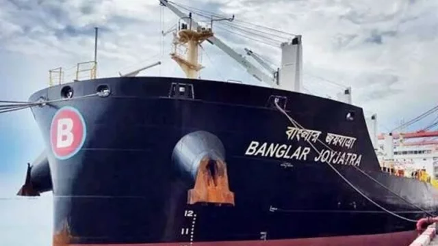 জাহাজেই ঈদের নামাজ পড়লেন হরমুজে আটকা বাংলার জয়যাত্রার ৩১ নাবিক