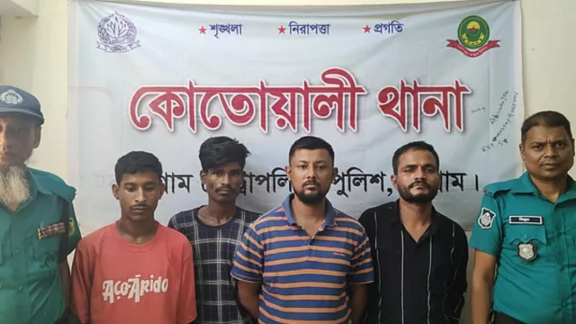 সাবেক মন্ত্রী মোশাররফের জানাজায় ‘জয় বাংলা’ স্লোগান, আওয়ামী লীগের ১৯ নেতাকর্মী কারাগারে