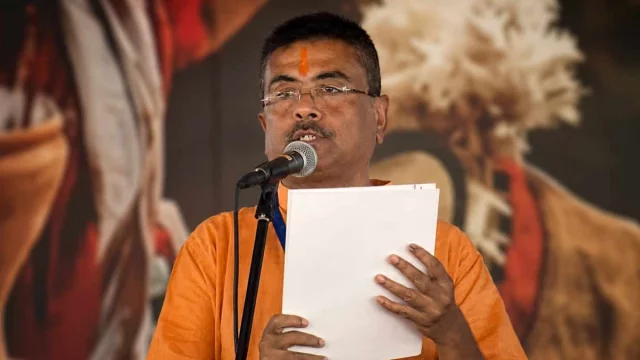 পশ্চিমবঙ্গের মুখ্যমন্ত্রী হিসেবে শপথ নিলেন শুভেন্দু অধিকারী
