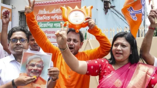 পশ্চিমবঙ্গে প্রথমবারের মতো বিজেপির সরকার গঠনের সম্ভাবনা