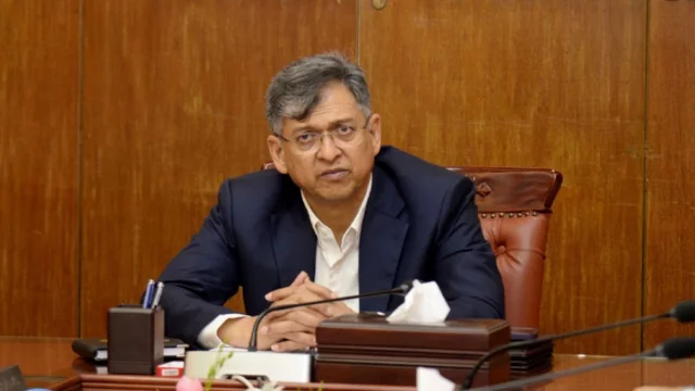 সেনা সদস্যদের ব্যারাকে ফেরানো নিয়ে স্বরাষ্ট্রমন্ত্রীর বার্তা