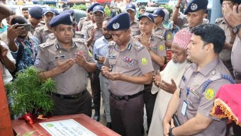 সিলেটের বন্দর বাজারে নবনির্মিত ট্রাফিক পুলিশ বক্স উদ্বোধন