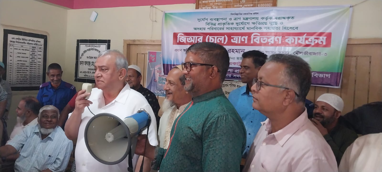 মৌলভীবাজারে জিআর চাল বিতরণের শুভ উদ্বোধন করলেন সংসদ সদস্য এম নাসের রহমান