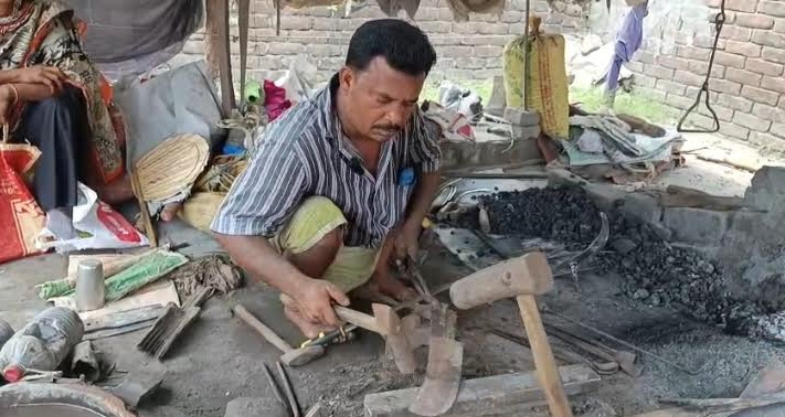 কামারপল্লীতে ঈদের ইমেজ