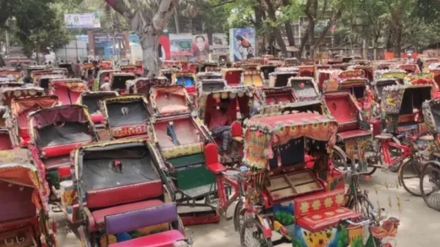 প্রধানমন্ত্রীর সঙ্গে এনবিআরের বৈঠক; ব্যাটারিচালিত রিকশার ওপর অগ্রিম আয়কর আরোপের পরিকল্পনা