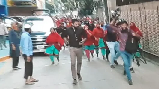 আদ্-দ্বীন হাসপাতালে সাংবাদিকদের ওপর হামলা, আহত কয়েকজন