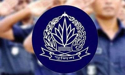 পুলিশ সপ্তাহে পদক পাচ্ছেন ১০৭ জন