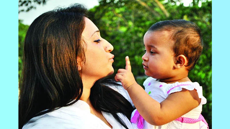 আজ বিশ্ব মা দিবস, ভালোবাসার মধুর নাম ‘মা’