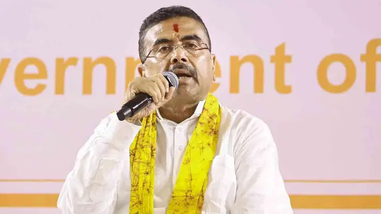 বাংলাদেশি’ অনুপ্রবেশকারীদের জন্য আটক শিবির বানাচ্ছে পশ্চিমবঙ্গ