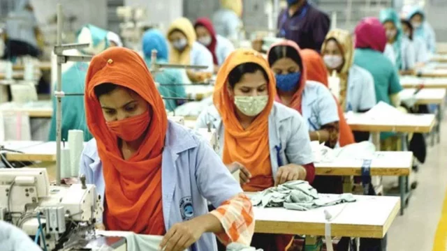 একের পর এক বন্ধ হচ্ছে পোশাক কারখানা