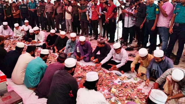 সিলেটের হযরত শাহজালাল মাজারে ৪দিনে মিলল নগদ ১৭ লাখ ৬৫ হাজার টাকা