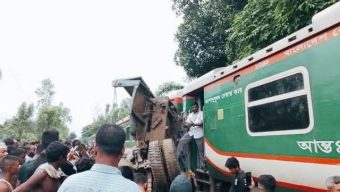 Sand-Laden Truck Collides with Paharika Express in Chattogram, Rail Traffic Suspended for Nearly an Hour