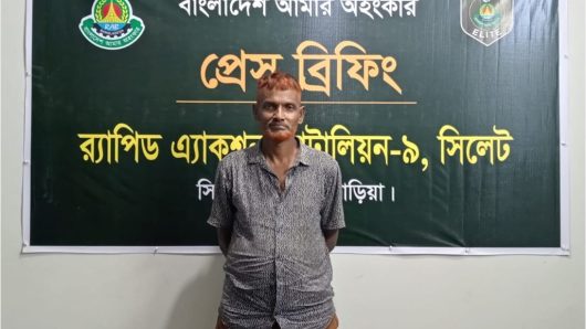 ট্রেনের ইঞ্জিনে অভিনব কৌশলে ১৬ কেজি গাঁজা পাচার: মাদক আইনে মামলা, আদালতের মাধ্যমে কারাগারে ট্রেনচালক