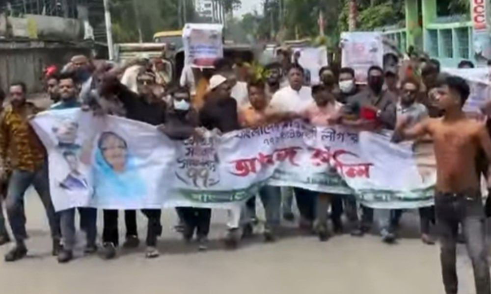 বরিশালে কার্যক্রম নিষিদ্ধ আ. লীগের ঝটিকা মিছিল, বিএনপির বিক্ষোভ