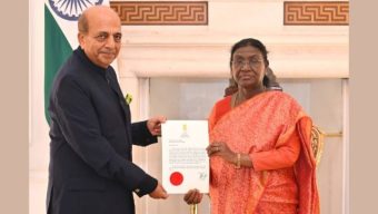 ভারতের রাষ্ট্রপতির কাছ থেকে ঢাকায় আসার আনুষ্ঠানিক অনুমোদন পেলেন দীনেশ ত্রিবেদী