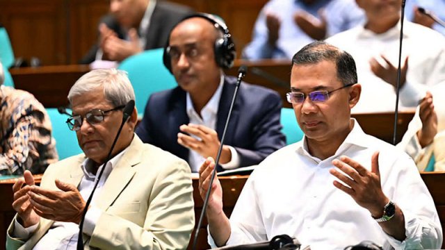 নয় বারের সংসদ সদস্য তোফায়েল আহমেদসহ সাবেক ১৬ এমপির মৃত্যুতে সংসদে শোকপ্রস্তাব