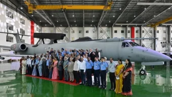 ভারতীয় প্রতিরক্ষা বাহিনীতে যোগ দিচ্ছে দেশীয় নজরদারি যুদ্ধবিমান ‘নেত্র’