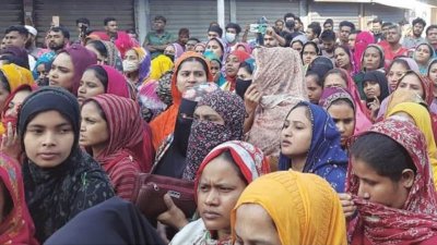 স্থায়ীভাবে বন্ধ ঘোষণা পোশাক কারখানা, একসঙ্গে বেকার ১৮০০ শ্রমিক
